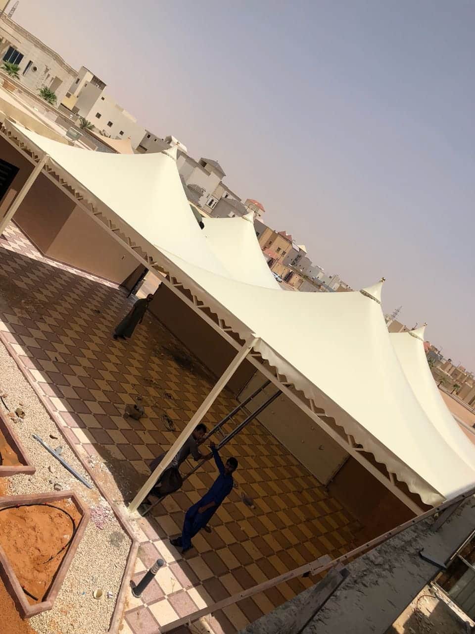 مظلات هرمية- أسعار رائعة واشكال متنوعة من مظلات هرمية