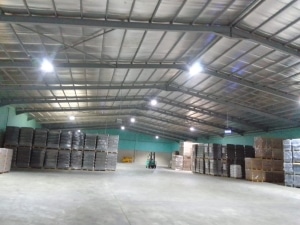 عمل هنجر مستودع