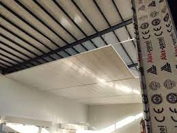 أسقف الساندوتش بانل