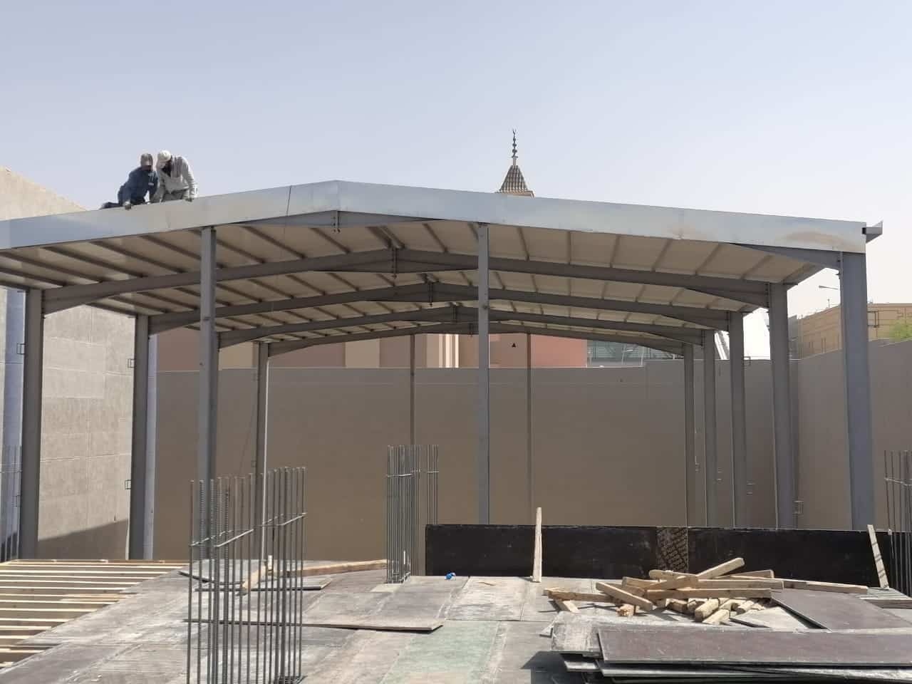 استخدامات ساندوتش بانل حي العقيق