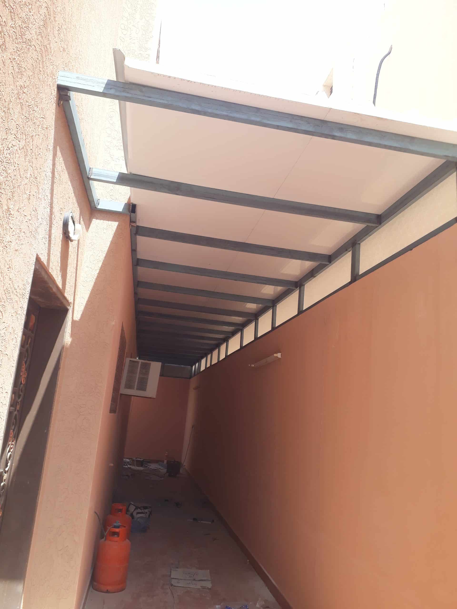 تغطيه ممر ب سندويش بانل معا اضاه لكسان