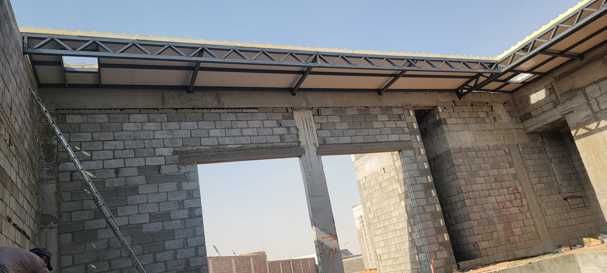 تغطيه اسطح ساندويش بانل 